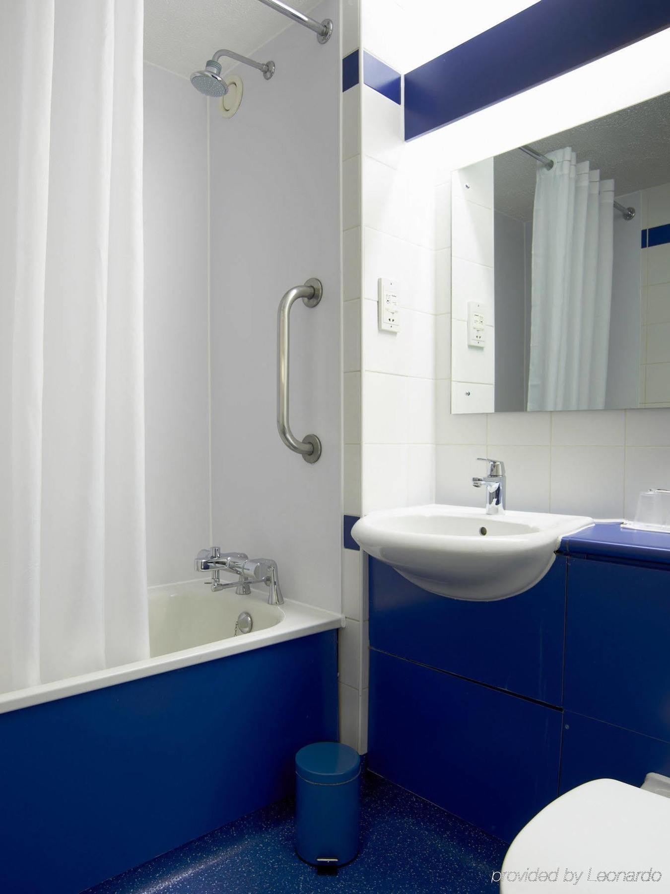 Travelodge Glasgow Airport Hotel Exteriér fotografie